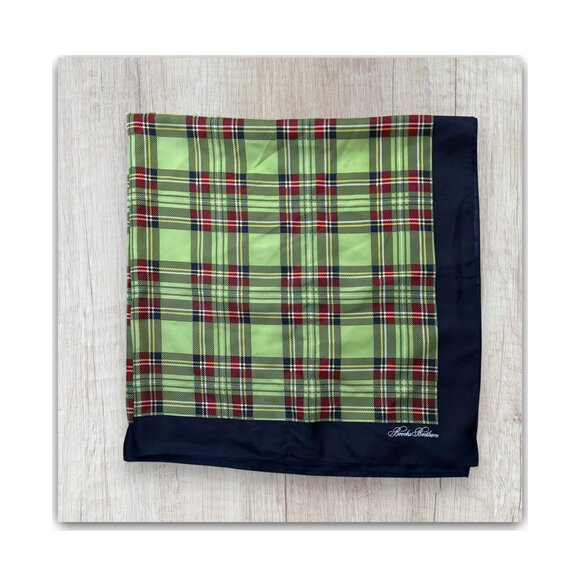 Brooks Brothers Silk Plaid Scarf Green Red Holiday Christmas Navy Check Pattern - Picture 1 of 4
